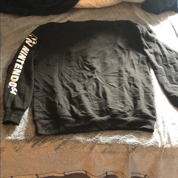 Nintendo 64 Hoodie! Super comfy! OBO - Picture 4 of 4